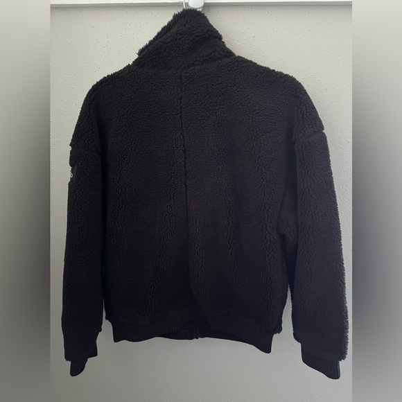 Alo Yoga Sherpa Varsity Jacket - Women's in Black Size Small - Picture 6 of 12